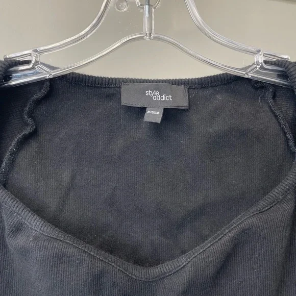 STYLE ADDICT LONG SLEEVE RIBBED ROMPER BODYSUIT Sz M - Picture 3 of 7